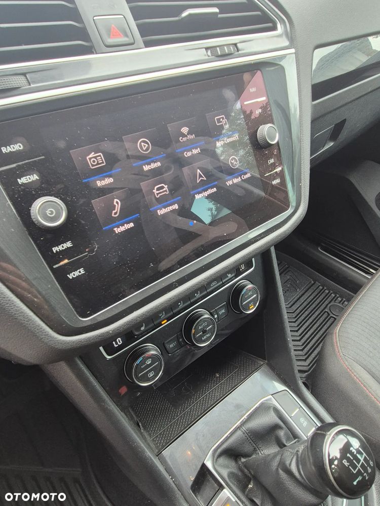 Volkswagen Tiguan - 19