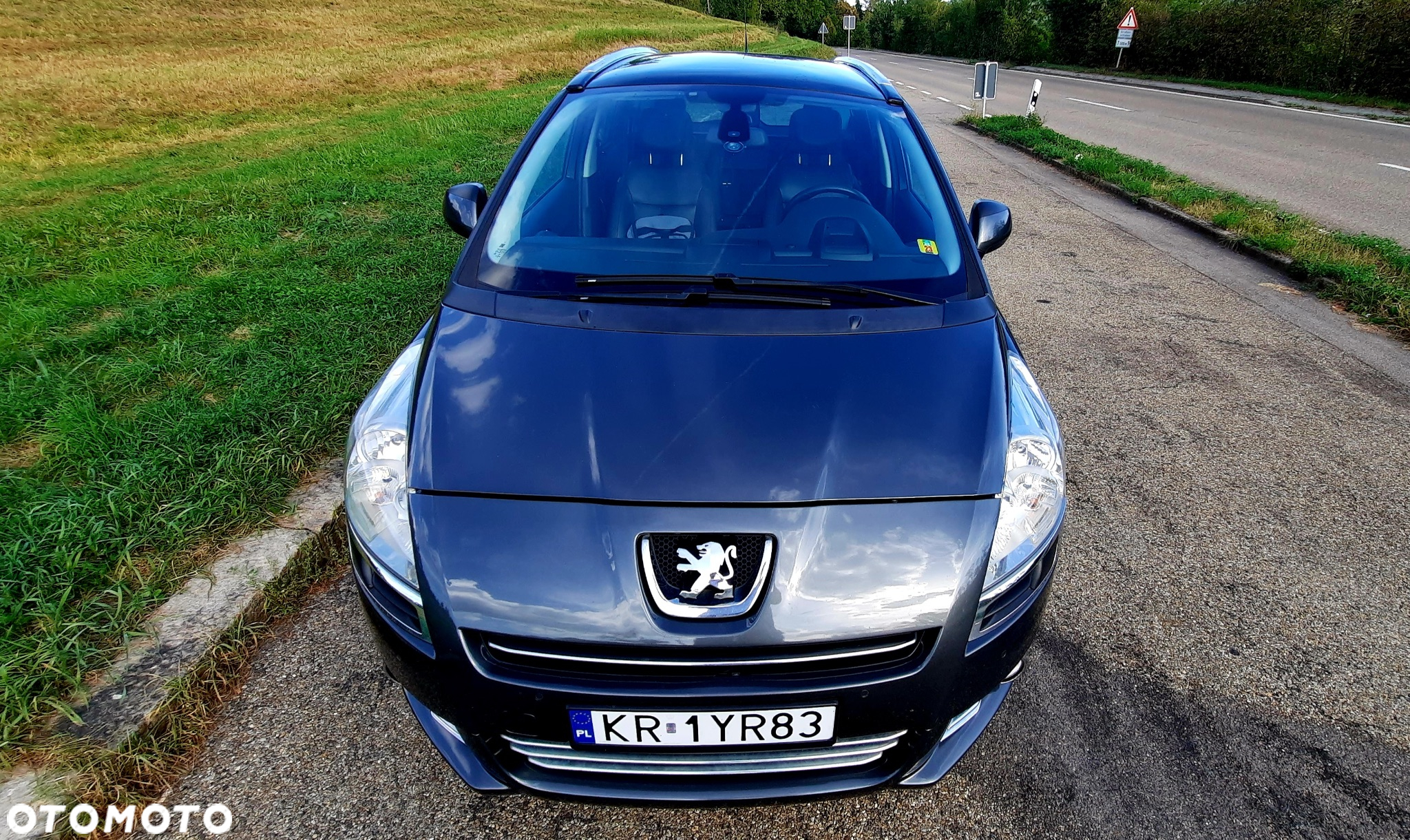 Peugeot 5008 2.0 HDi Premium + - 24