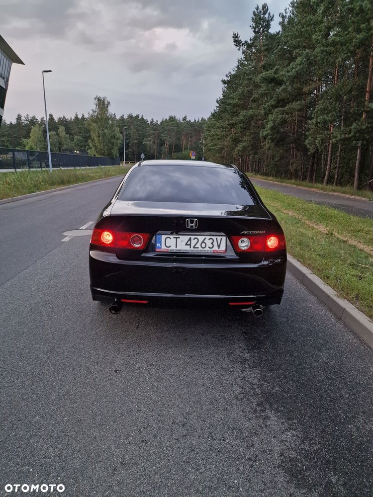 Honda Accord - 4