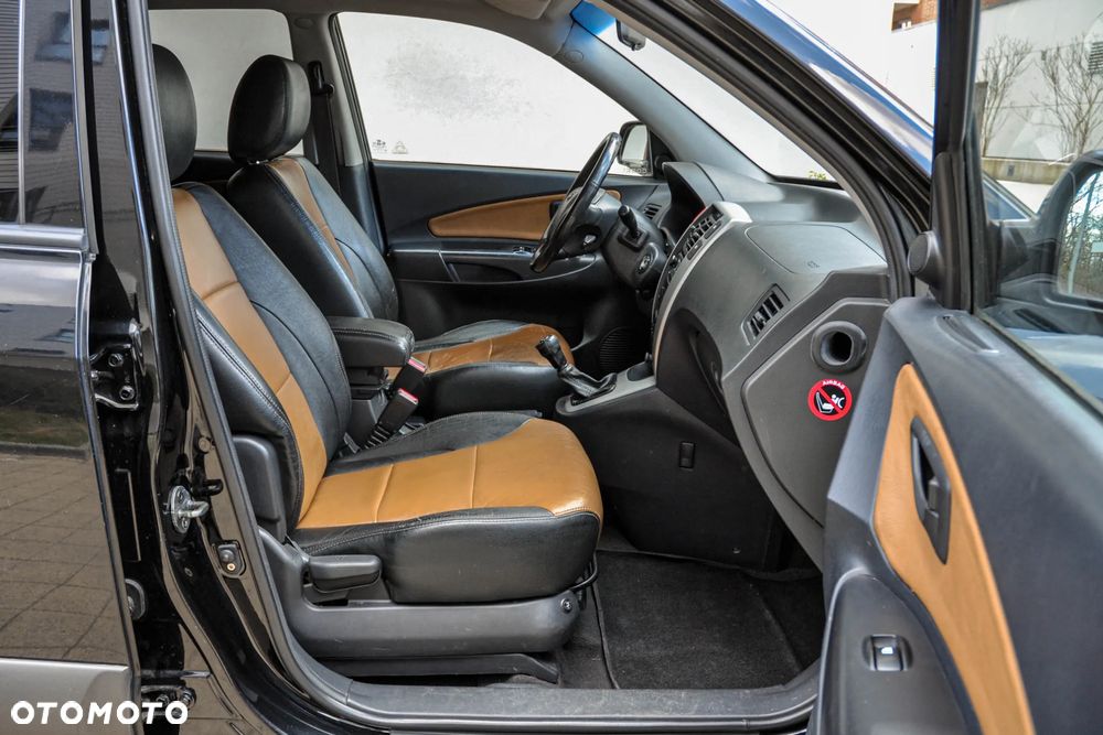 Hyundai Tucson 2.0 Active / Style - 12