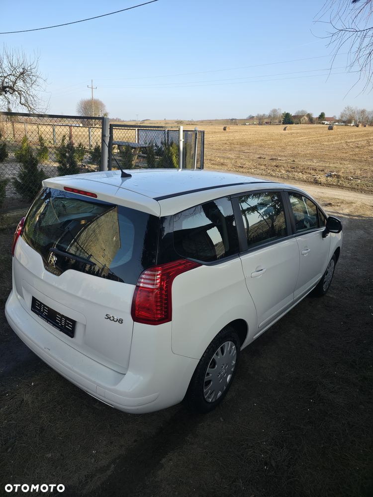 Peugeot 5008 - 4
