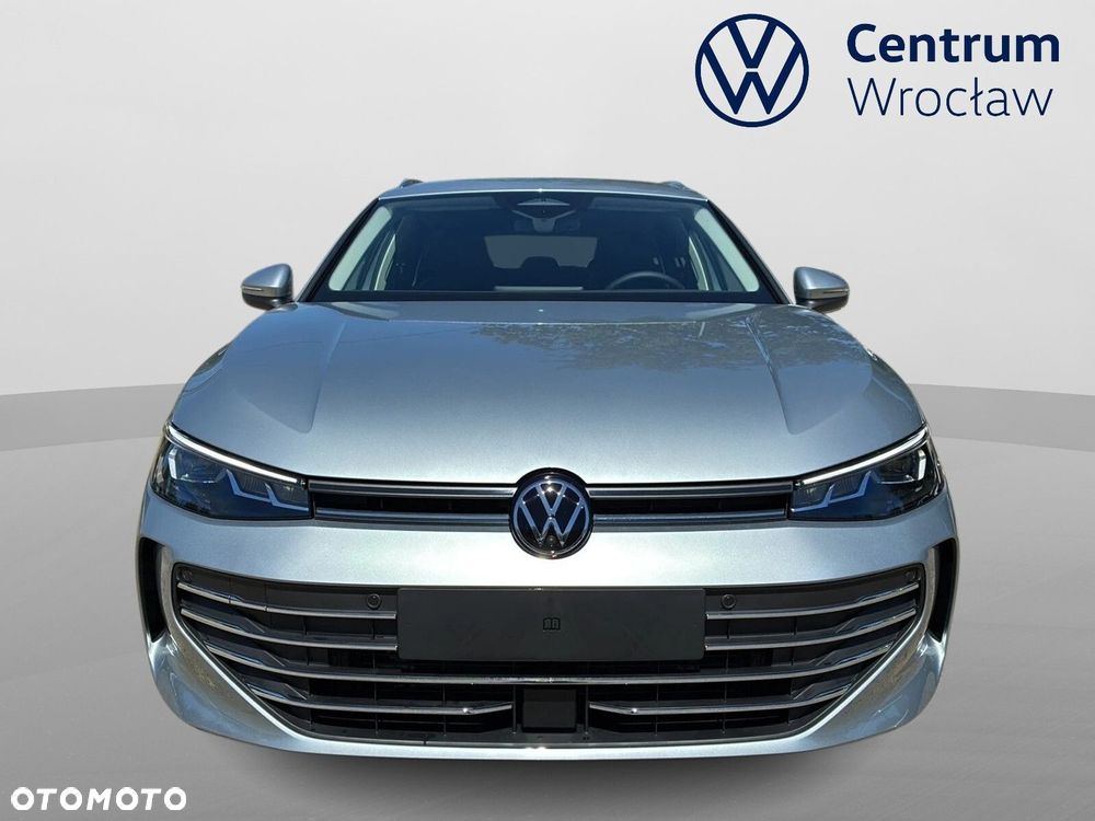 Volkswagen Passat - 9
