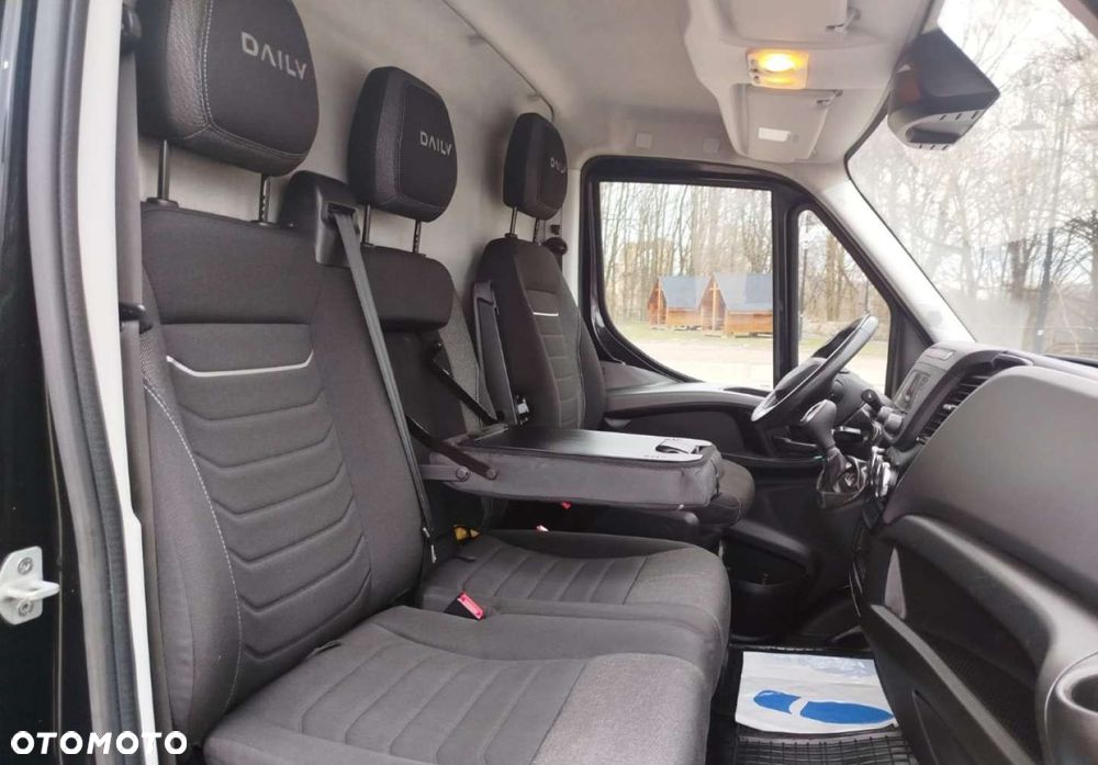 Iveco Daily 35S18 - 21