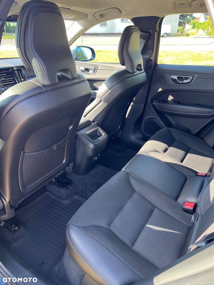 Volvo XC 60 B4 D AWD Momentum - 15