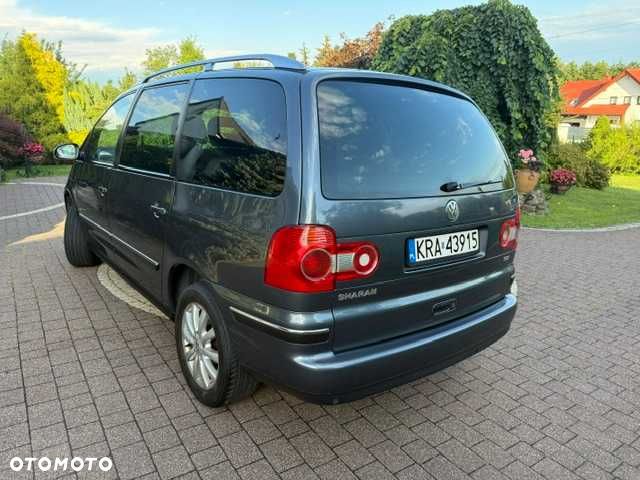 Volkswagen Sharan - 1