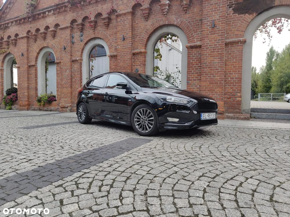 Ford Focus 1.5 EcoBoost SYNC Edition ASS - 1