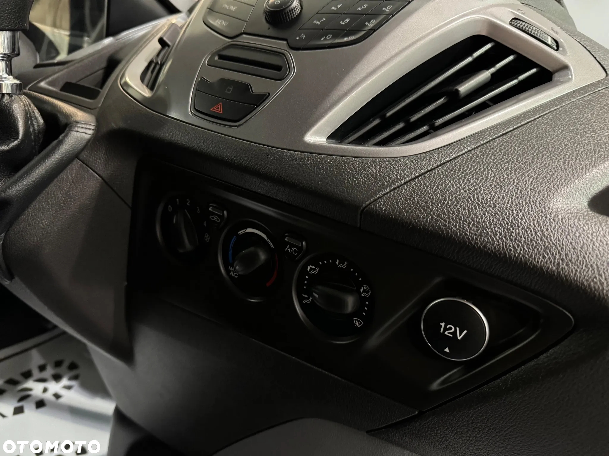 Ford Transit - 29