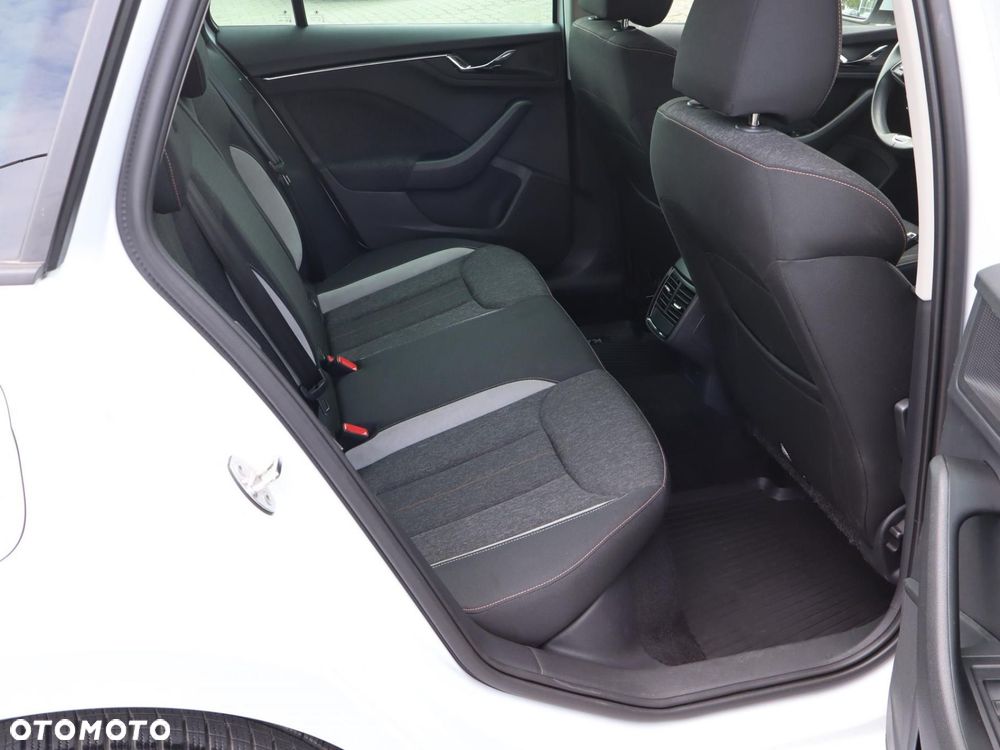 Skoda Kamiq 1.5 TSI Style - 7