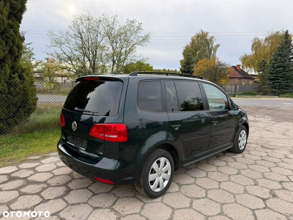 Volkswagen Touran - 4