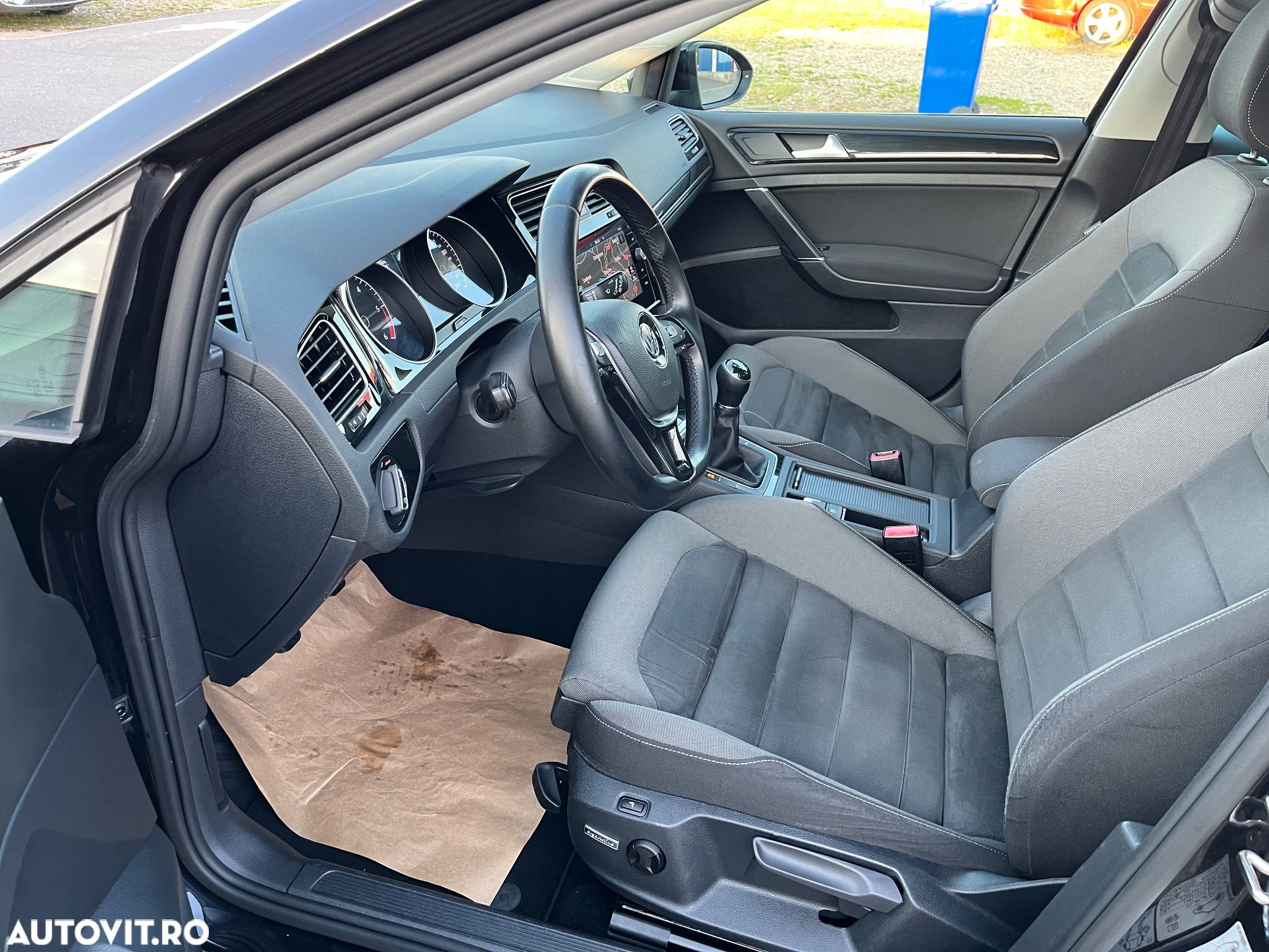Volkswagen Golf 2.0 TDI (BlueMotion Technology) Highline - 3