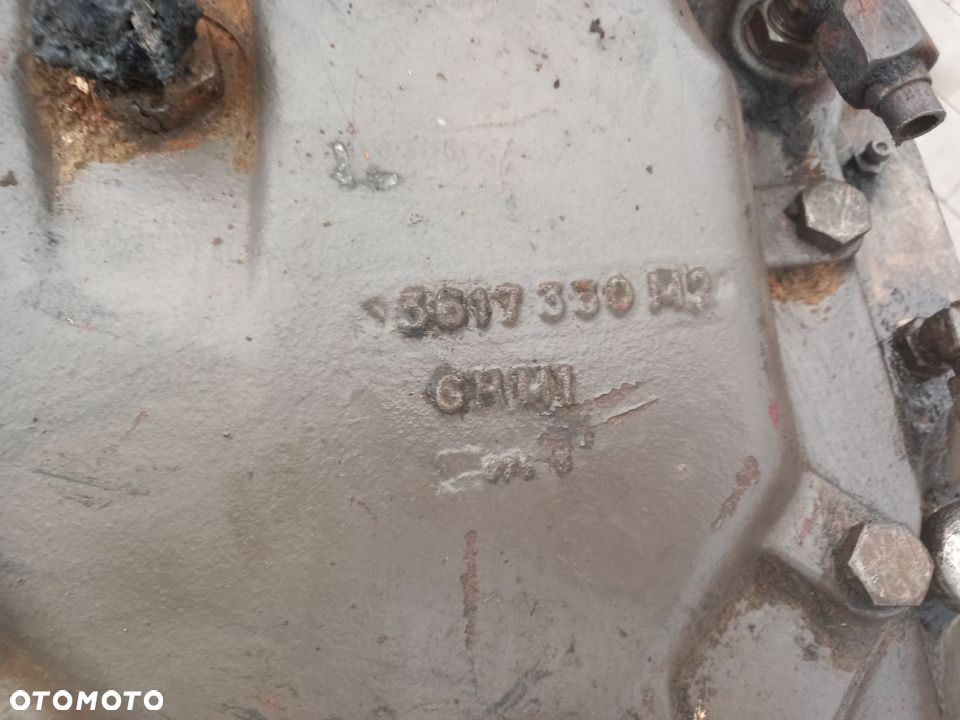 Tylny podnośnik ramiona Massey Ferguson 6170 - 3
