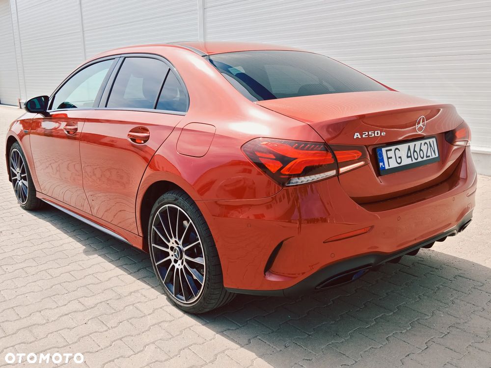 Mercedes-Benz Klasa A 250 e PHEV AMG Line 8G-DCT - 18