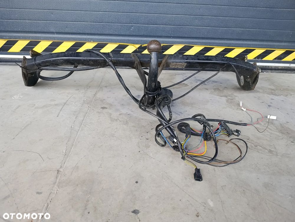 Hak holowniczy Renault Scenic 4 IV - 1