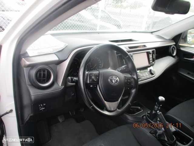 Toyota RAV4 2.0 D-4D Active - 6