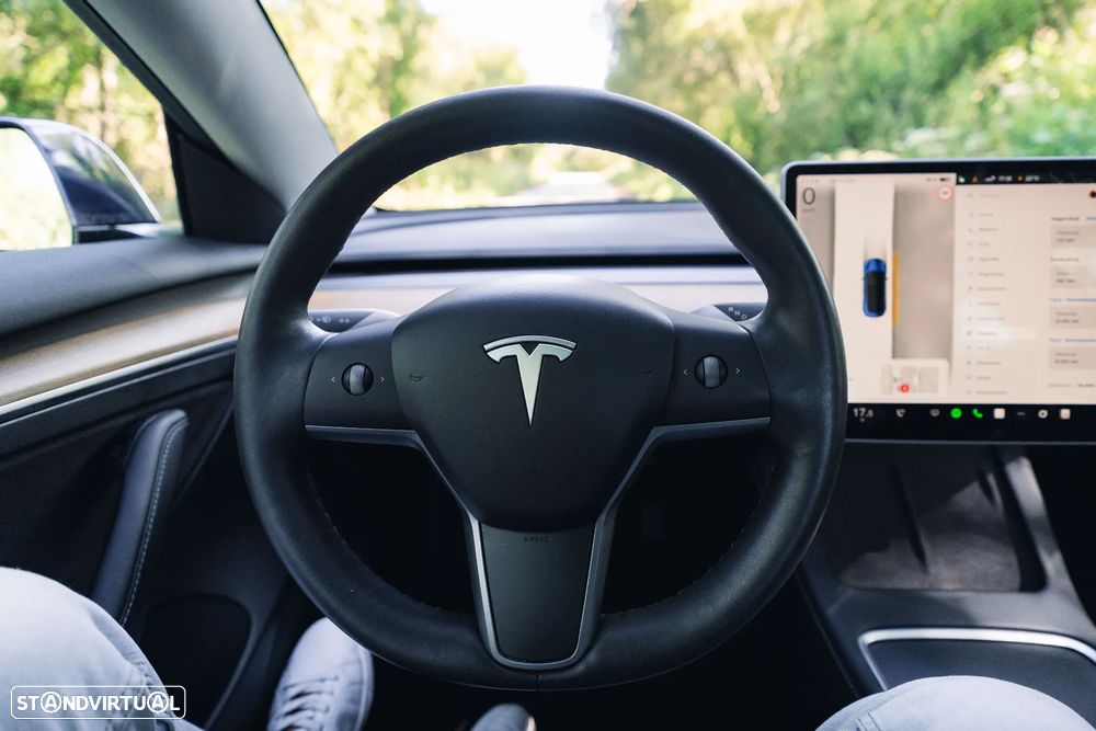 Tesla Model 3 Standard RWD - 37
