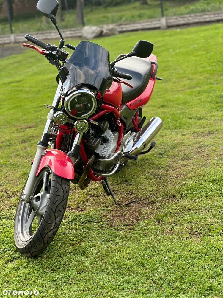 Yamaha XJ