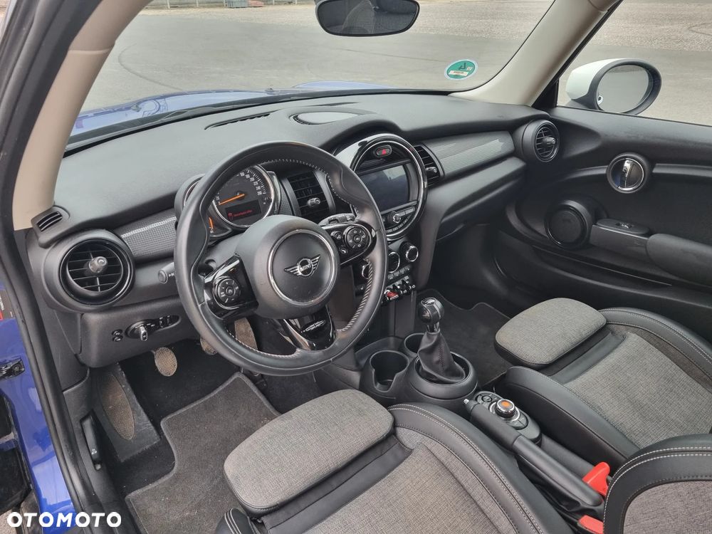 MINI Cooper Classic Trim - 5