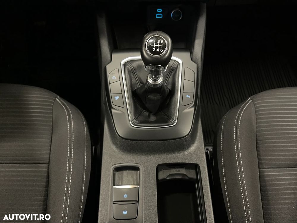 Ford Kuga 1.5 EcoBoost FWD Titanium - 26
