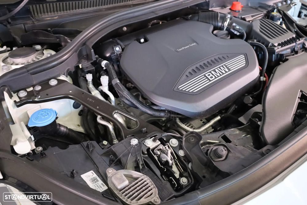 BMW 116 d Pack Desportivo M - 9