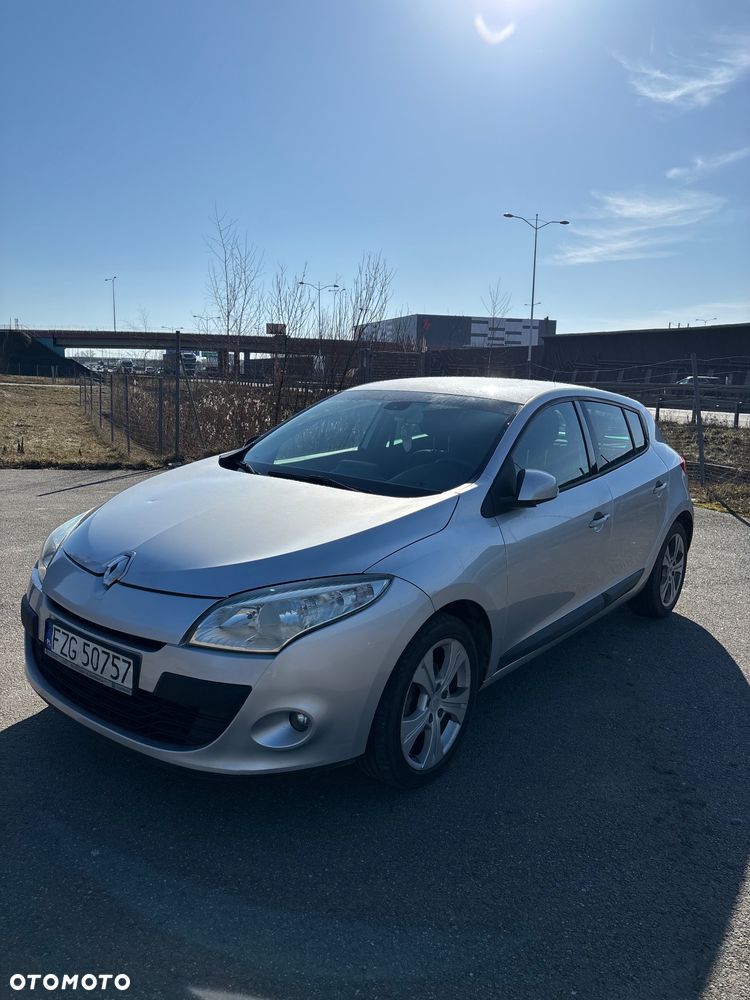 Renault Megane 1.9 dCi FAP Dynamique - 1