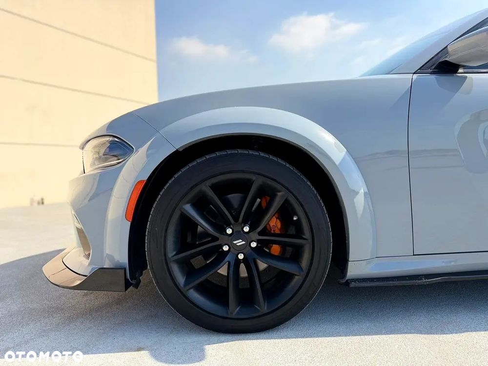 Dodge Charger - 13
