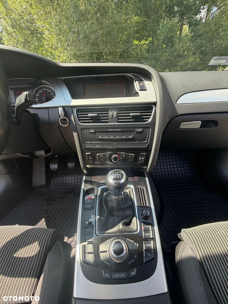 Audi A4 Avant 2.0 TDI - 5