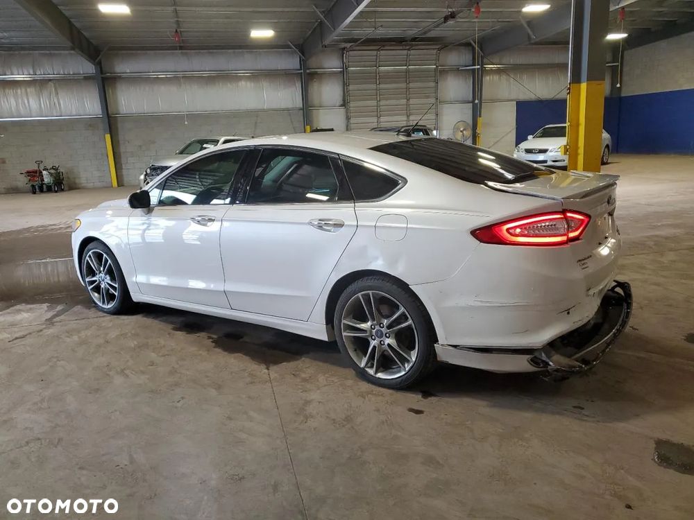 Ford Fusion 2.0 EcoBoost Titanium - 3