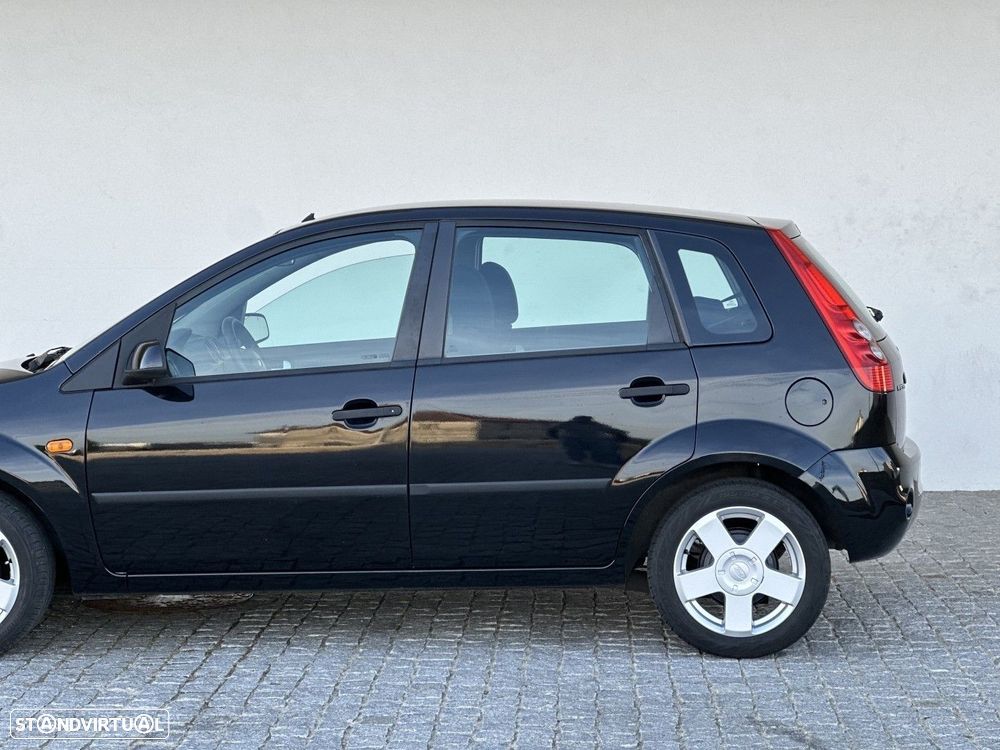 Ford Fiesta 1.4 TDCI Ambiente - 12