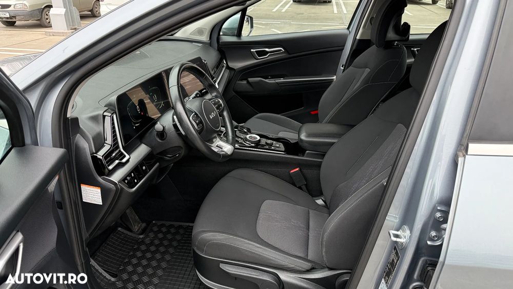 Kia Sportage 1.6 T-GDI PHEV 6AT 4x4 Business Line - 8