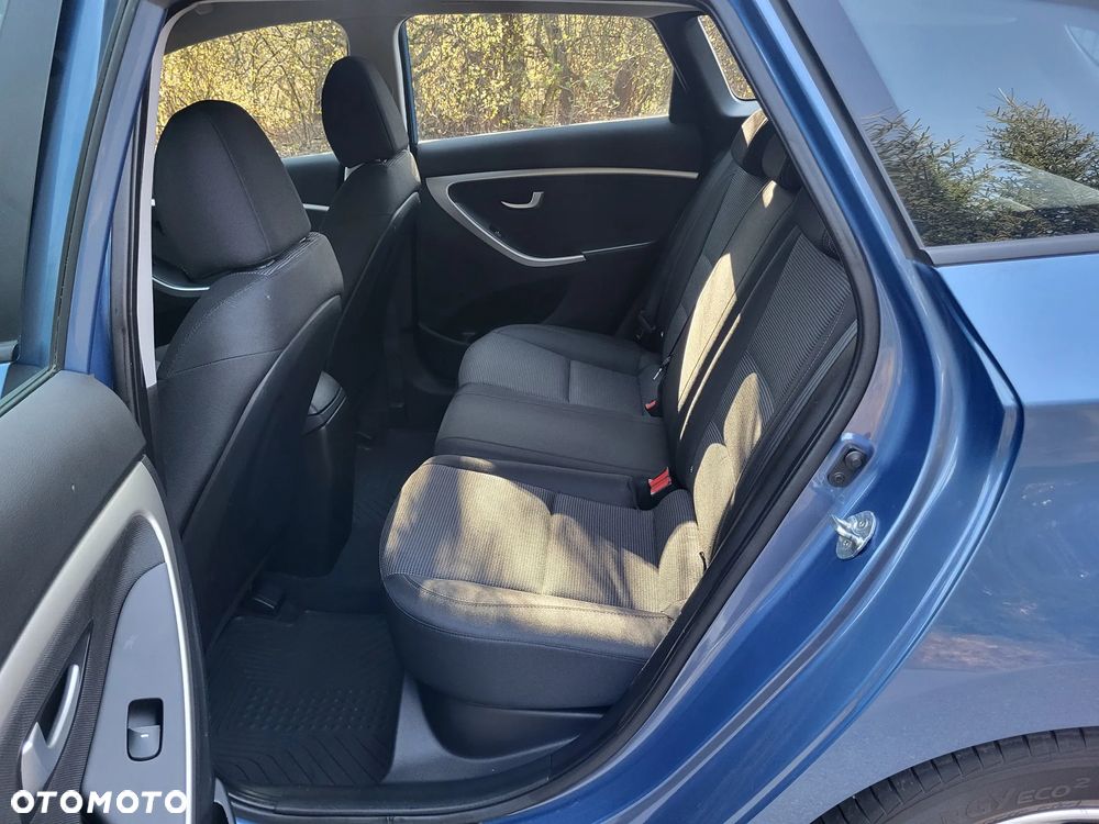 Hyundai i30 1.6 GDI BlueDrive Go - 12