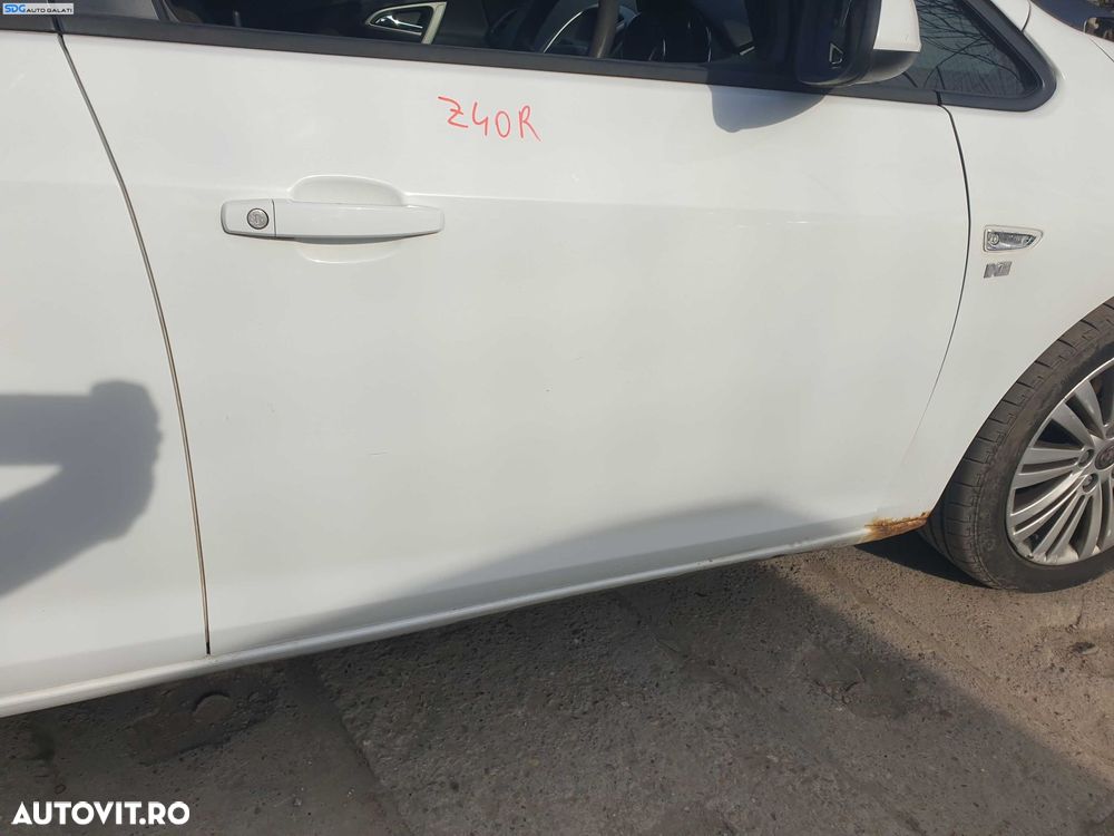 Usa Usi Portiera Portiere Dreapta Fata Dezechipata Opel Astra J 2009 - 2016 Culoare Z40R [K3623] - 1