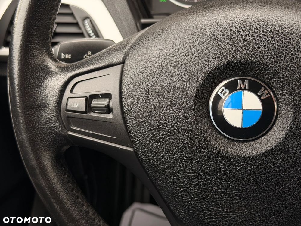 BMW Seria 1 116d DPF Edition Sport - 27