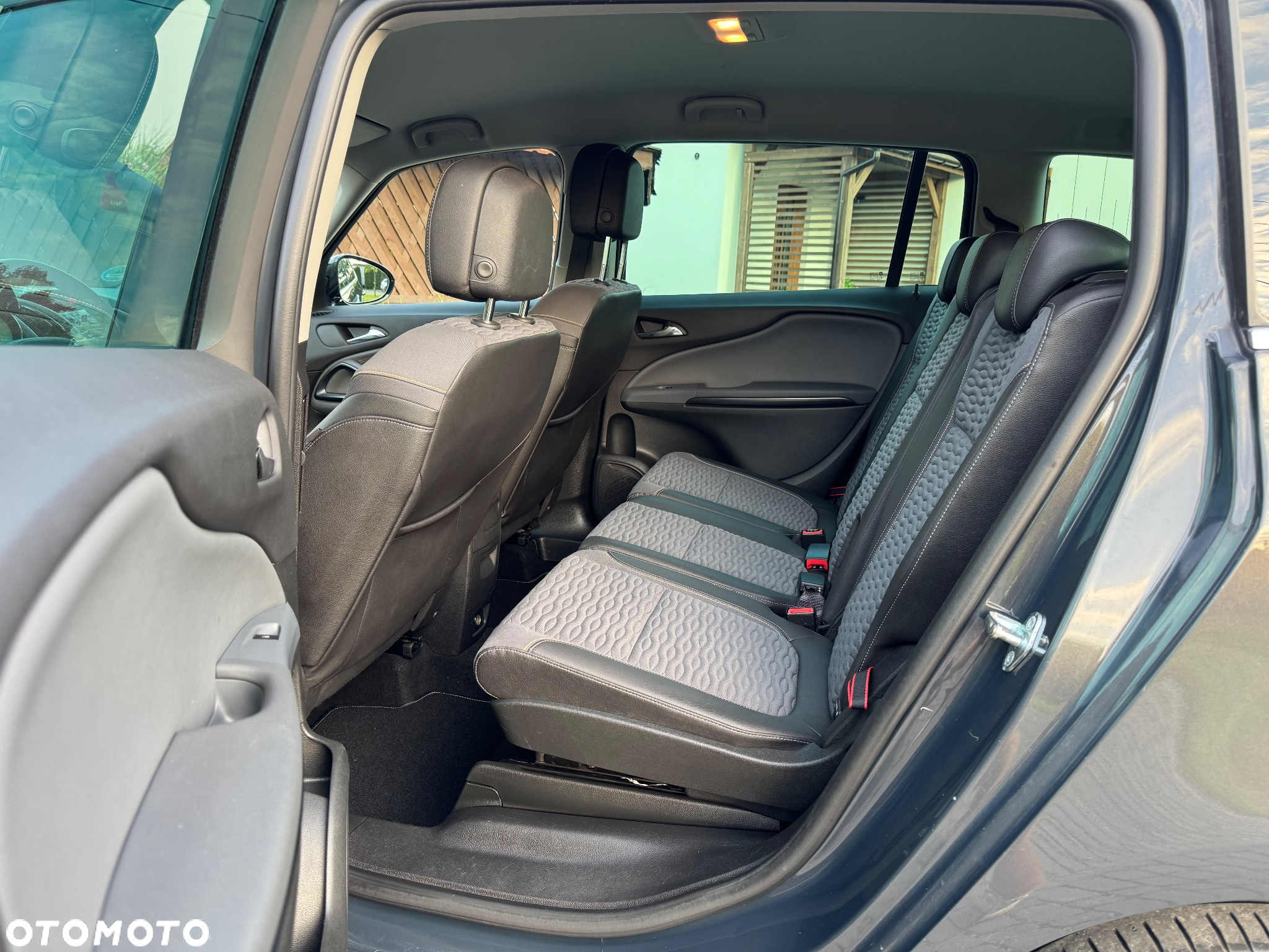 Opel Zafira Tourer 2.0 CDTI Edition - 20