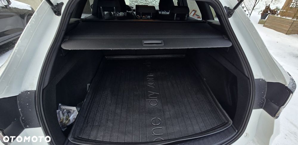 Suzuki Swace 1.8 Hybrid Premium Plus CVT - 8