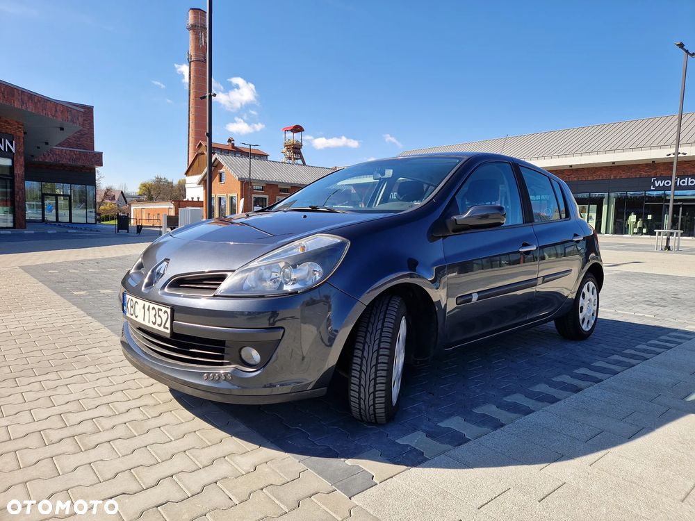 Renault Clio - 2