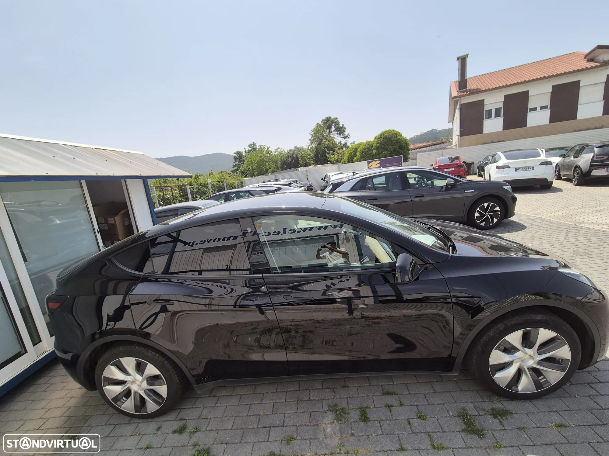 Tesla Model Y RWD - 6