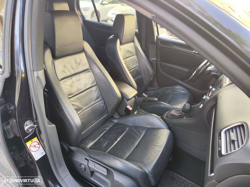 VW Golf 2.0 GTI DSG - 14