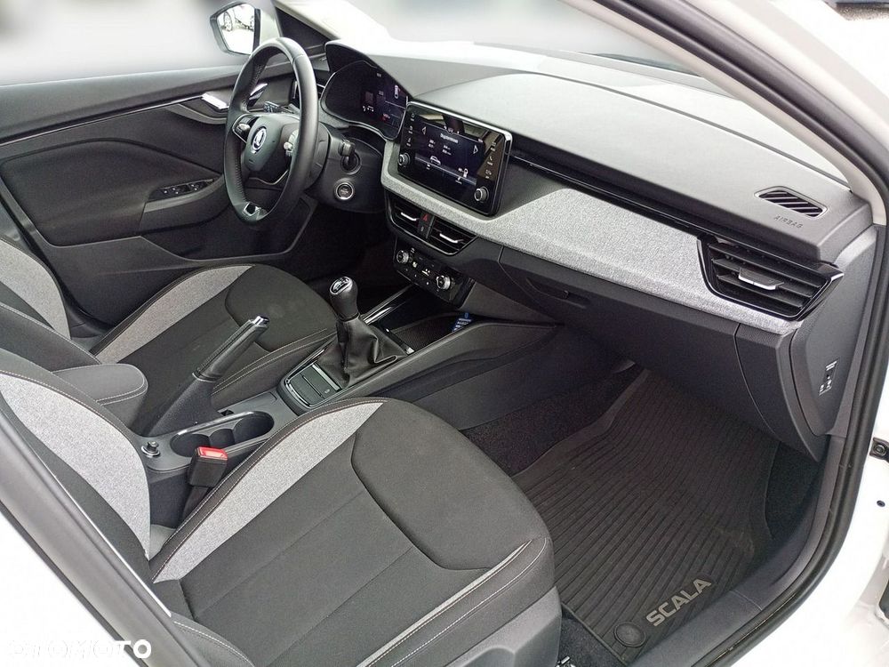 Skoda Scala 1.0 TSI Selection - 25
