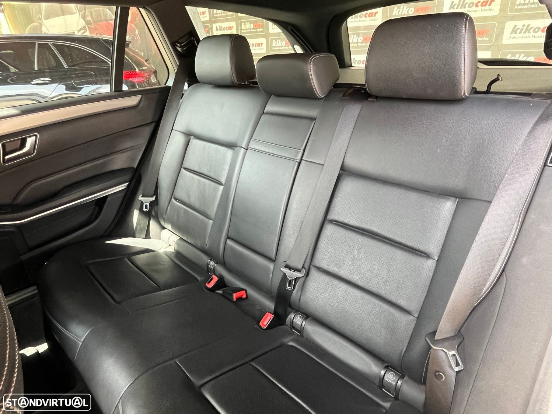 Mercedes-Benz E 300 Bluetec Hybrid Avantgarde - 43