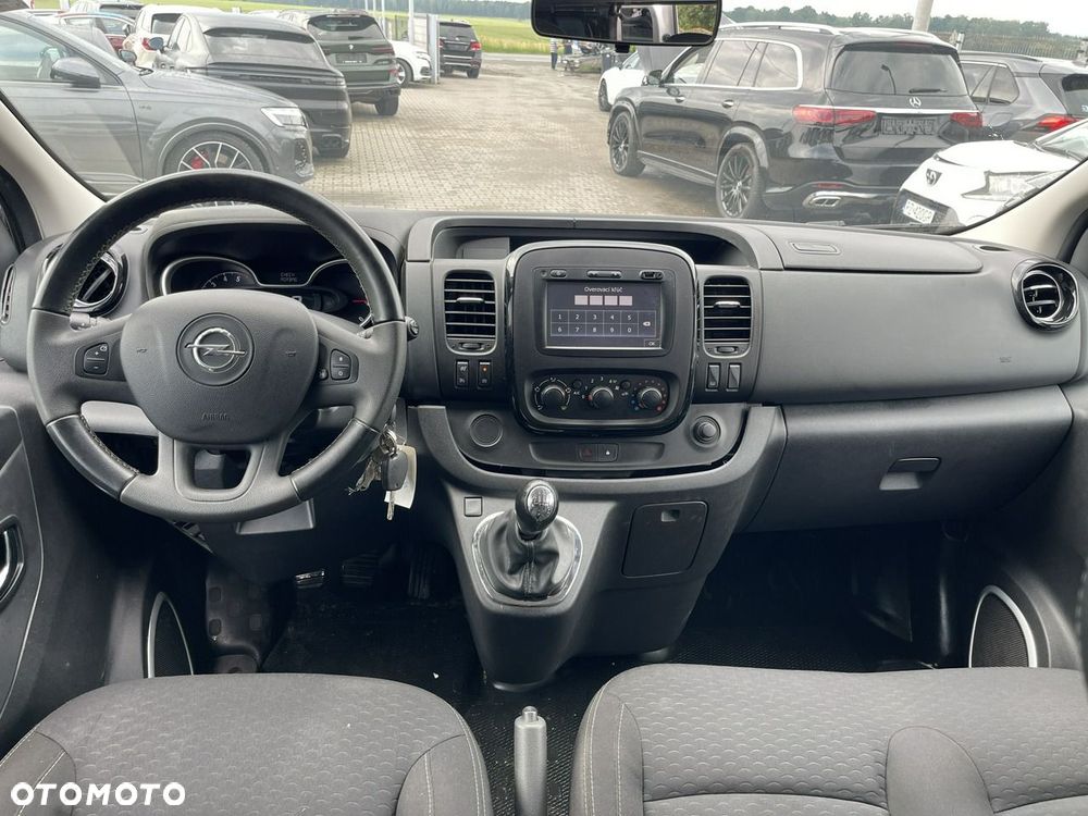Opel Vivaro - 9