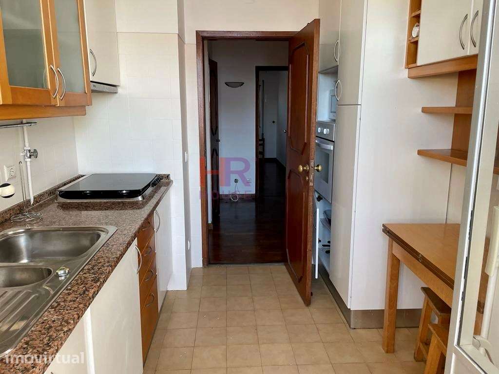 Apartamento T5 com garagem, mobilado e equipado, próximo da Univers... - Grande imagem: 5/19