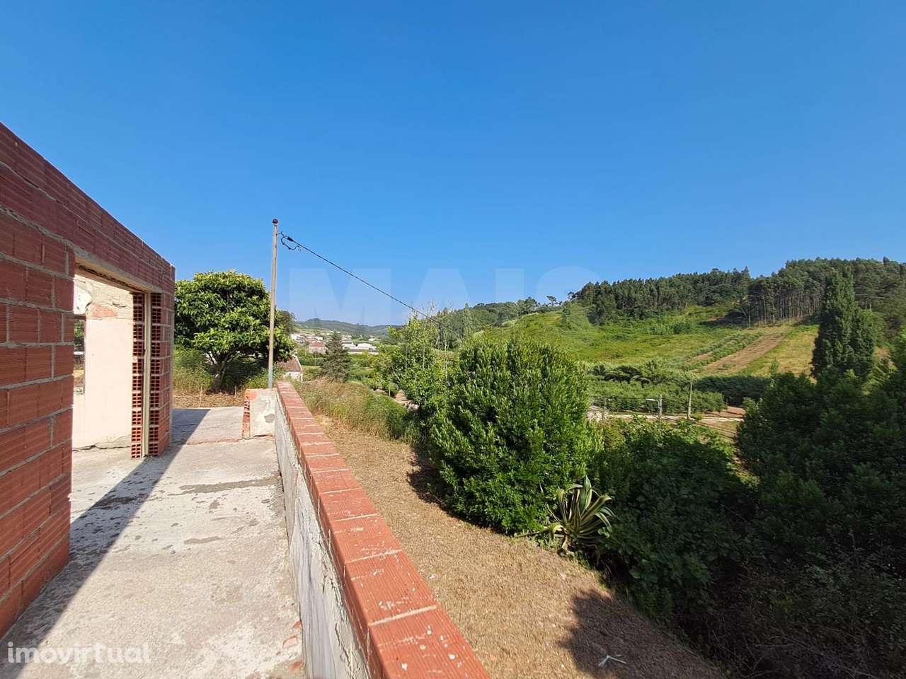 Moradia em construção em Salir de Matos - Grande imagem: 4/17