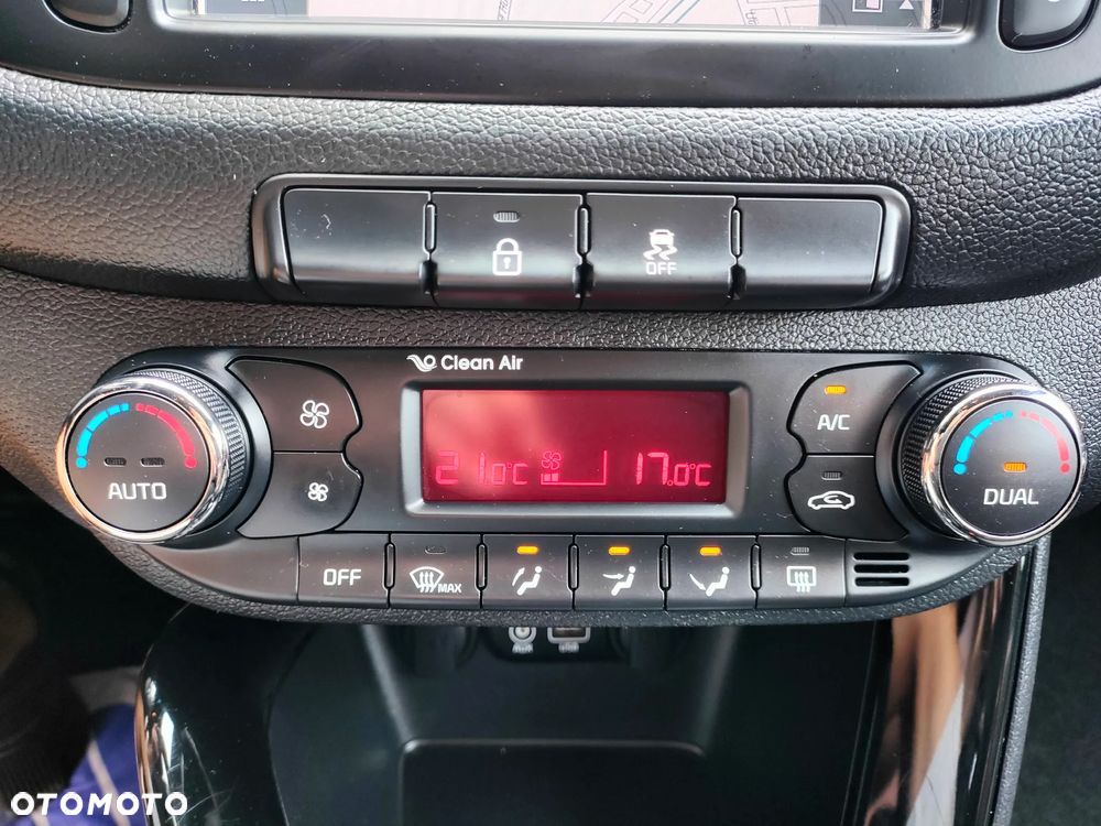Kia Ceed 1.6 CRDi 136 ISG SW GT Line - 30