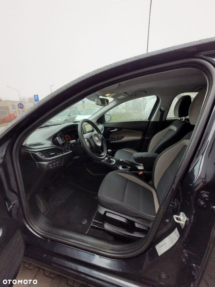 Fiat Tipo 1.4 T-Jet 16v S-Design - 12