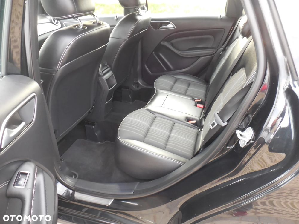 Mercedes-Benz Klasa B 180 BlueEFFICIENCY Edition - 14