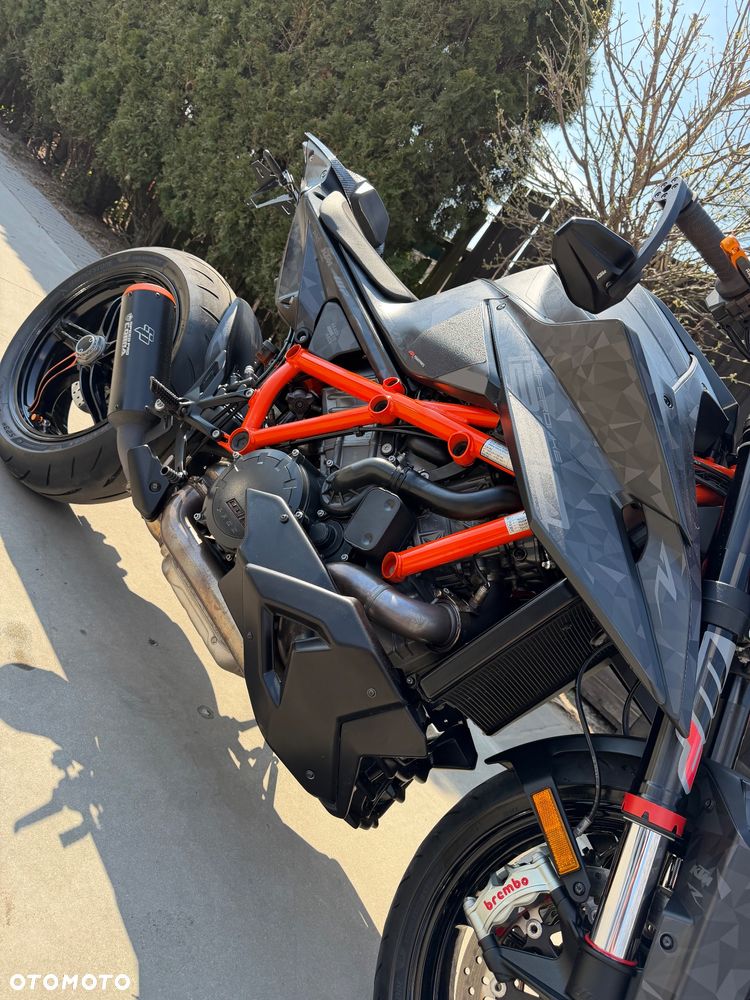 KTM Super Duke - 4
