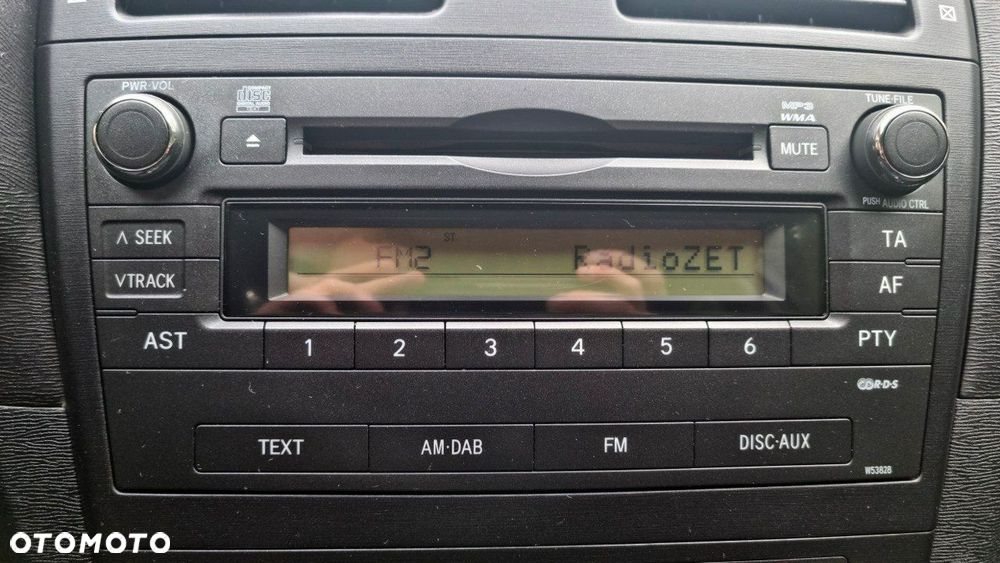 Toyota Avensis - 13
