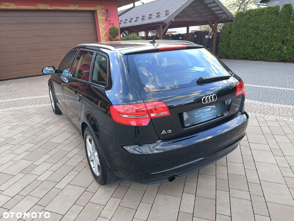 Audi A3 Sportback 2.0 TDI Ambiente - 16
