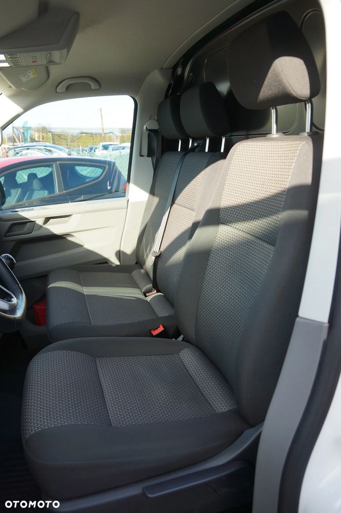 Volkswagen Transporter - 23