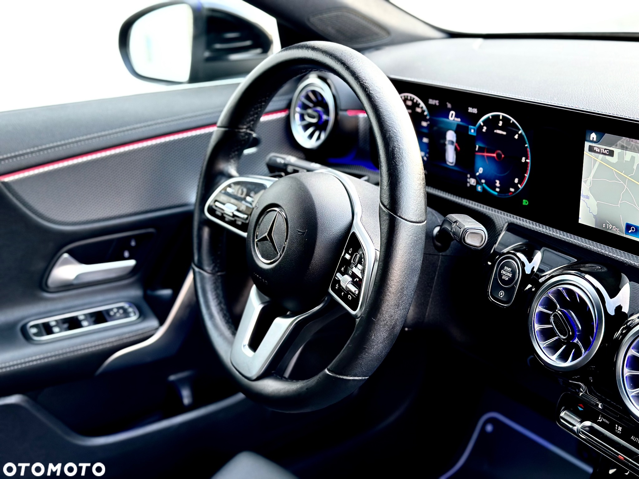 Mercedes-Benz CLA 200 d Shooting Brake 8G-DCT - 32